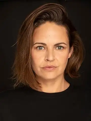 لوسیا مورنو عکس و بیوگرافی لوسیا مورنو (Lucía Moreno)