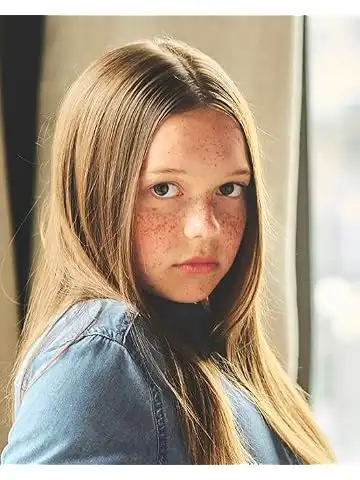 دیلینی کوین عکس و بیوگرافی دیلینی کوین (Delaney Quinn)