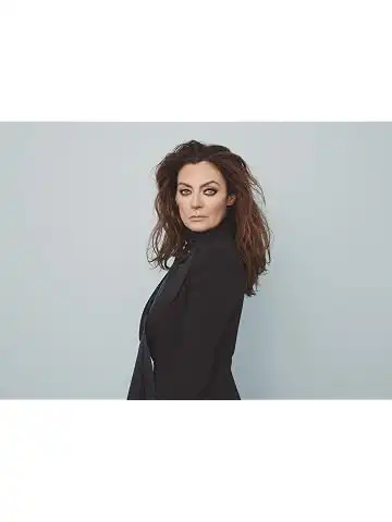 میشل گومز عکس و بیوگرافی میشل گومز (Michelle Gomez)